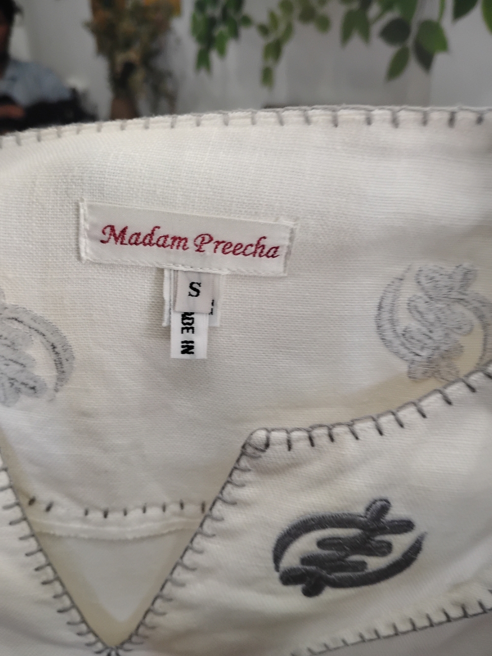 Women's White Jeans - Slim Fit